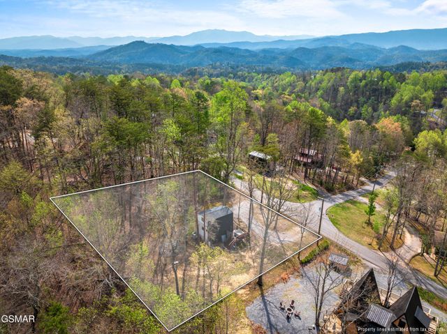 1638 S Mountain View Road, Sevierville, TN 37876