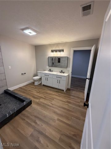 3010 9th Avenue, Vienna, WV 26105