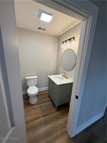 3010 9th Avenue, Vienna, WV 26105