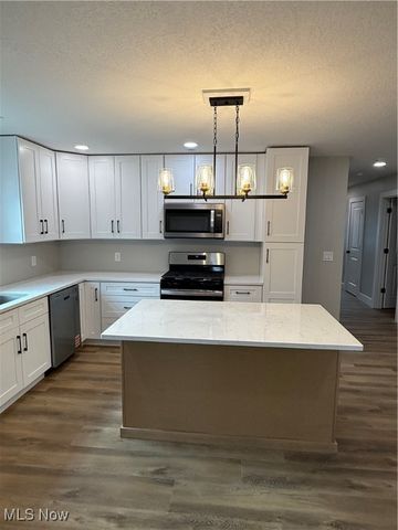 3010 9th Avenue, Vienna, WV 26105