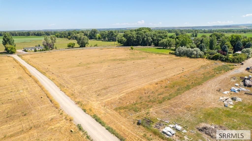 Image 2 of property listing at 4484 E 400 N, Rigby, ID 83442