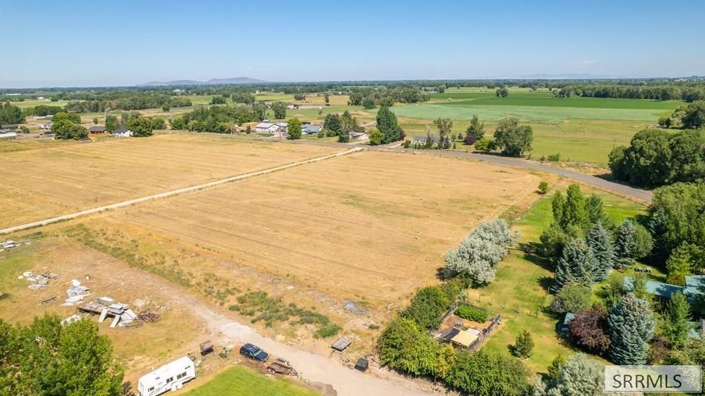 Image 6 of property listing at 4484 E 400 N, Rigby, ID 83442