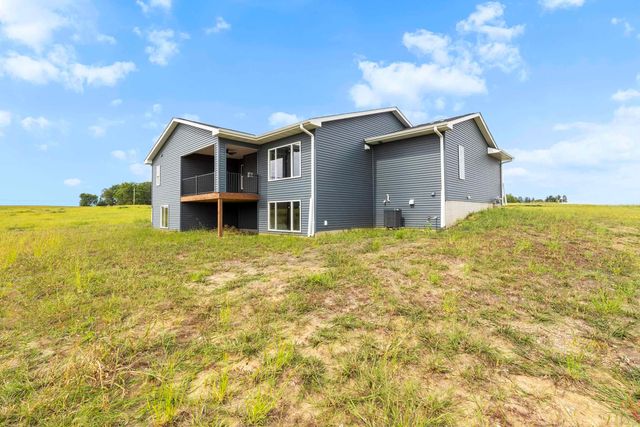 130 Moonlight Drive, Waterloo, IA 50701