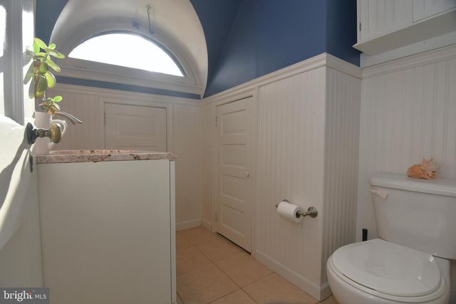 915 BIRCH RD, Hellertown, PA 18055