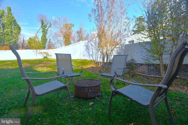 915 BIRCH RD, Hellertown, PA 18055