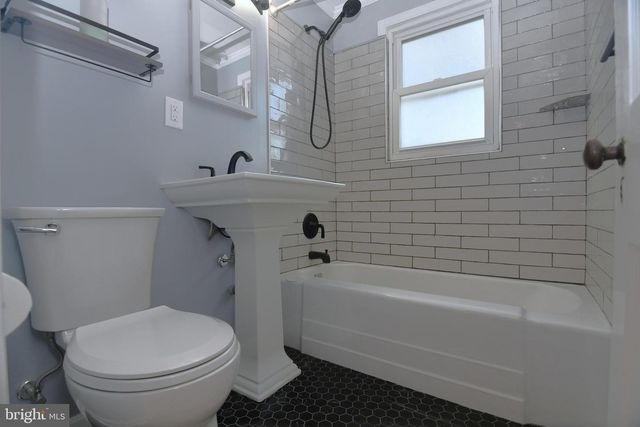 915 BIRCH RD, Hellertown, PA 18055