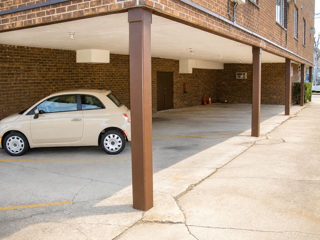 336 Lathrop Avenue 605, Forest Park, IL 60130