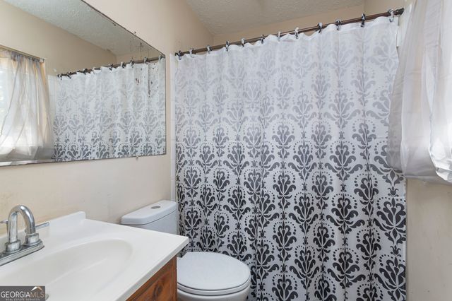 761 Robert E Lee Parkway, Jonesboro, GA 30238