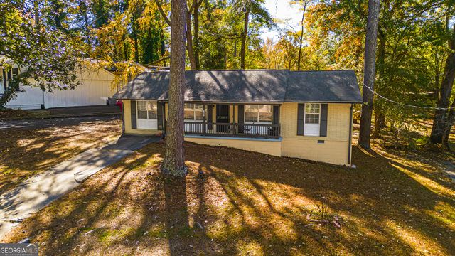 761 Robert E Lee Parkway, Jonesboro, GA 30238