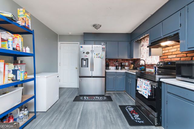 761 Robert E Lee Parkway, Jonesboro, GA 30238