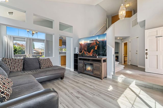 4924 Stirrup Way, Antioch, CA 94531