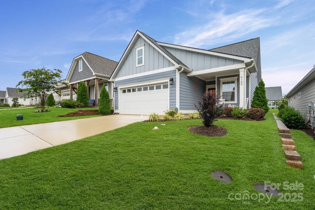 6160 Pier Drive, Denver, NC 28037