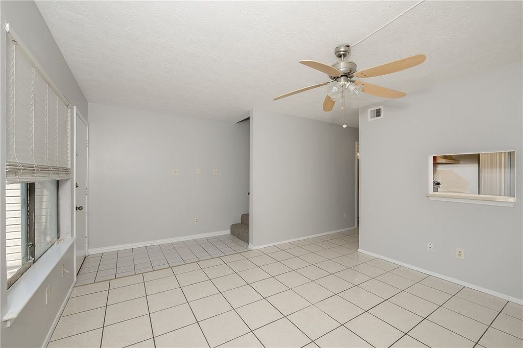 1900 Dartmouth B-4, College Station, TX 77840 — photo 2