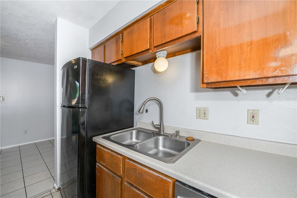 1900 Dartmouth B-4, College Station, TX 77840 — photo 5