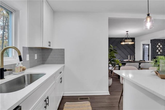 4300 Inverness NE Court, Roswell, GA 30075