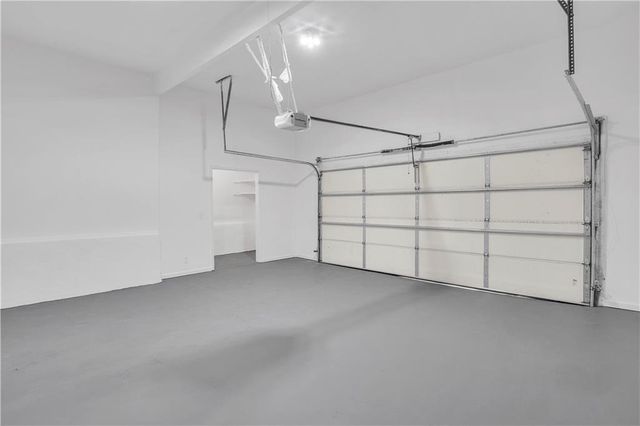 4300 Inverness NE Court, Roswell, GA 30075