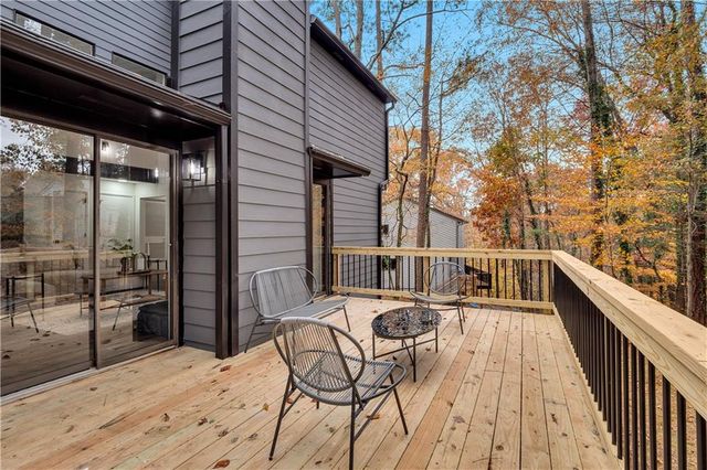 4300 Inverness NE Court, Roswell, GA 30075