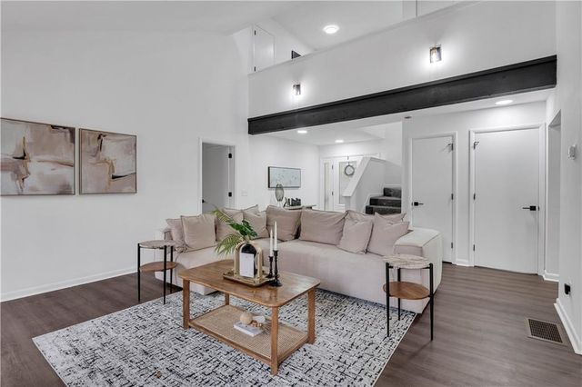 4300 Inverness NE Court, Roswell, GA 30075