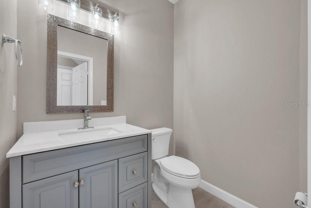 Image 12 of property listing at 16858 DORMAN ROAD, Lithia, FL 33547