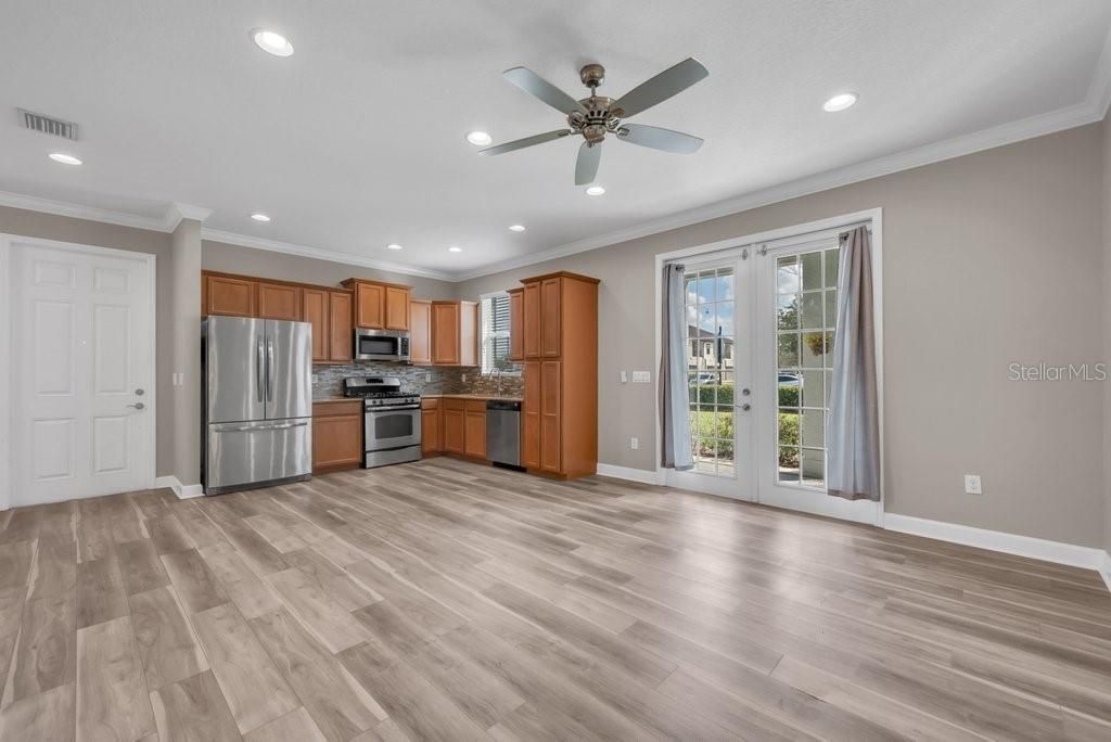 Image 8 of property listing at 16858 DORMAN ROAD, Lithia, FL 33547