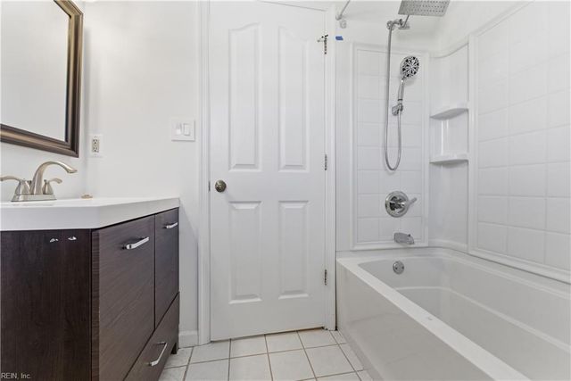 722 16th ST B, Virginia Beach, VA 23451