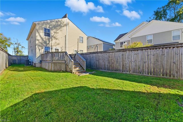 722 16th ST B, Virginia Beach, VA 23451