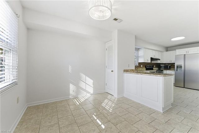 722 16th ST B, Virginia Beach, VA 23451