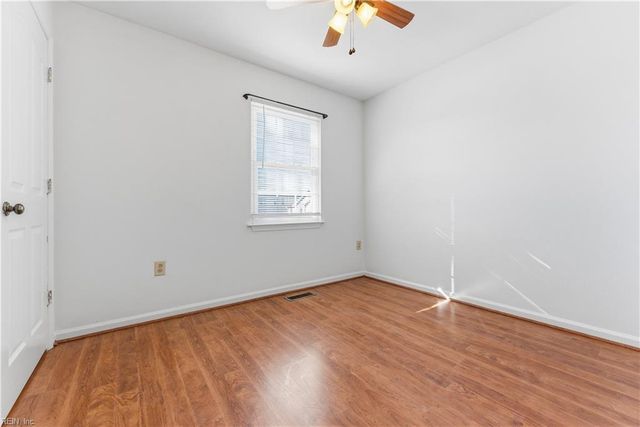 722 16th ST B, Virginia Beach, VA 23451