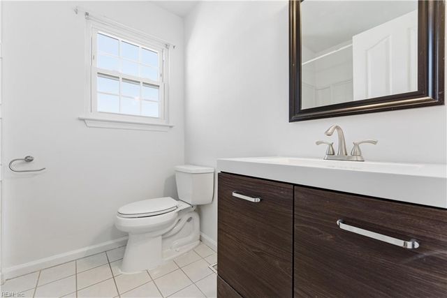 722 16th ST B, Virginia Beach, VA 23451