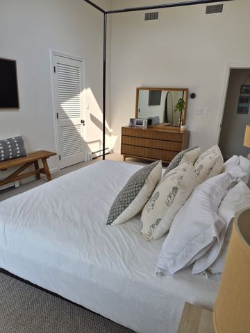 10 Breakwater Ct 10, Marshfield, MA 02050