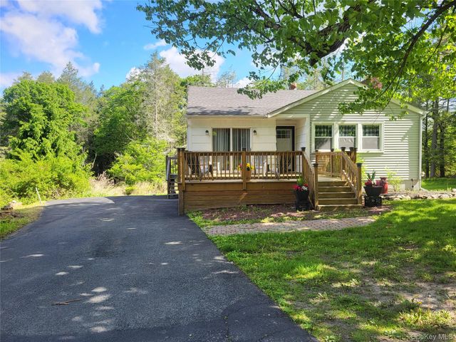 286 Dingle Daisy Road, Monticello, NY 12701