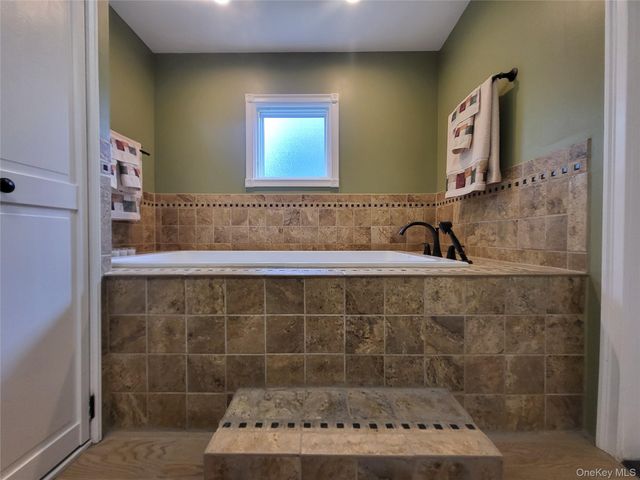 286 Dingle Daisy Road, Monticello, NY 12701