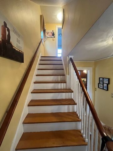 54 Mystic St, Medford, MA 02155