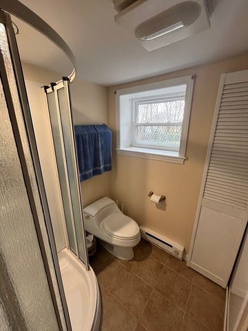 54 Mystic St, Medford, MA 02155