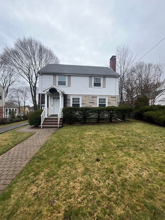 54 Mystic St, Medford, MA 02155