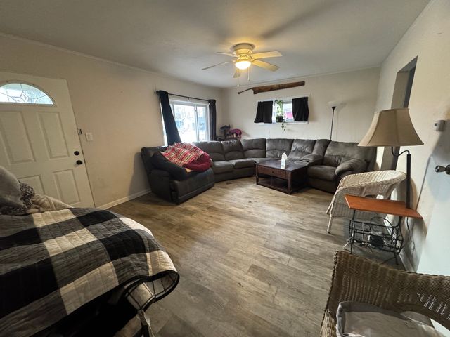 1206 Harvey Drive, Sterling, IL 61081