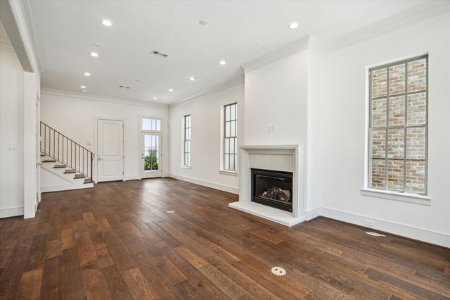 209 Sutton Row Place, Houston, TX 77024