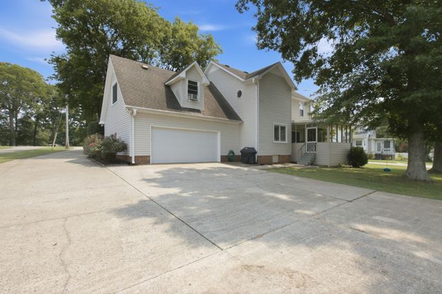 322 Alden Cove Dr, Smyrna, TN 37167