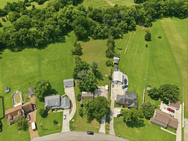 322 Alden Cove Dr, Smyrna, TN 37167