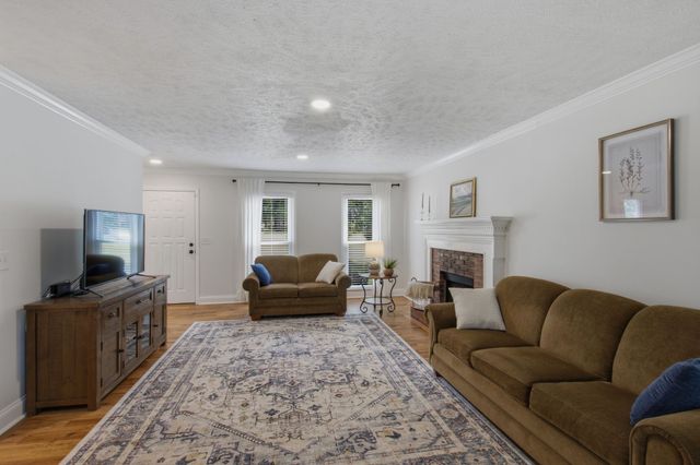 322 Alden Cove Dr, Smyrna, TN 37167