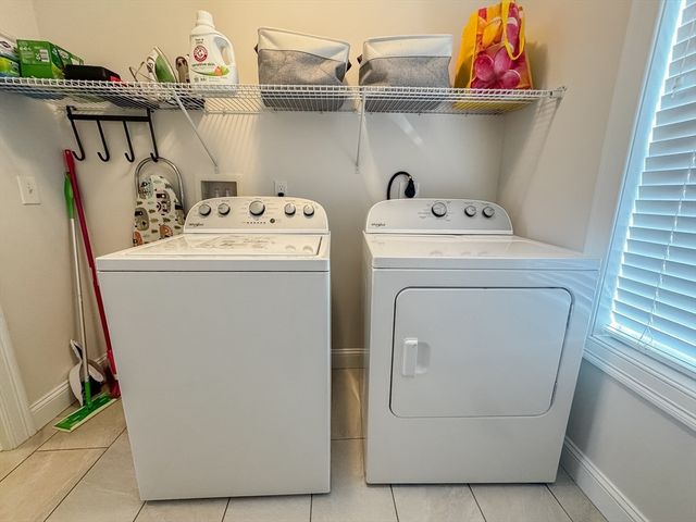 23 Ralph Cir, Chicopee, MA 01020