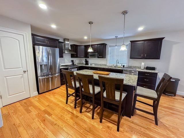 23 Ralph Cir, Chicopee, MA 01020