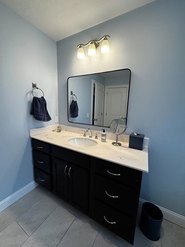 23 Ralph Cir, Chicopee, MA 01020