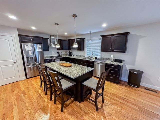 23 Ralph Cir, Chicopee, MA 01020