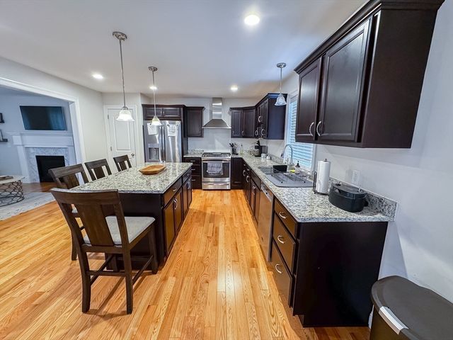 23 Ralph Cir, Chicopee, MA 01020