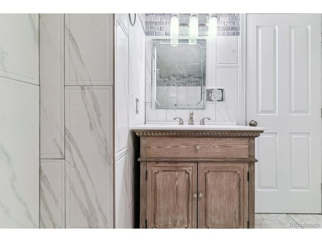 5987 S Yampa St, Aurora, CO 80016