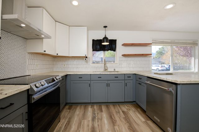 901 Sharrow Way, Carson City, NV 89703