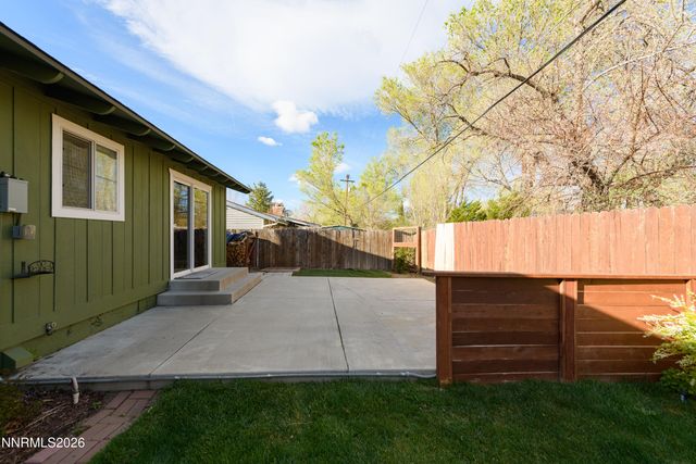 901 Sharrow Way, Carson City, NV 89703