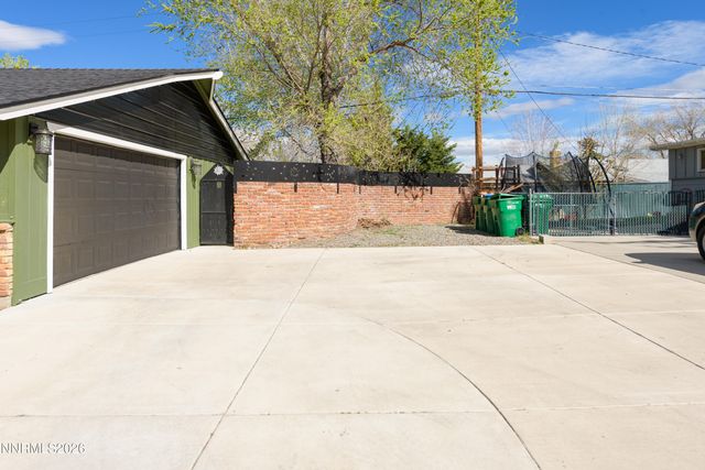 901 Sharrow Way, Carson City, NV 89703