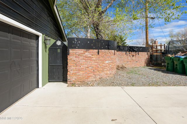 901 Sharrow Way, Carson City, NV 89703